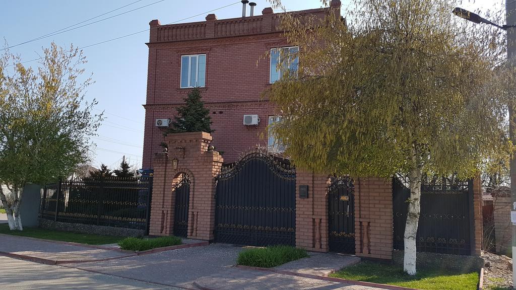 Versal Hotel Herson Exterior foto